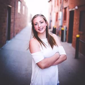 Meet your Posher, Hayley